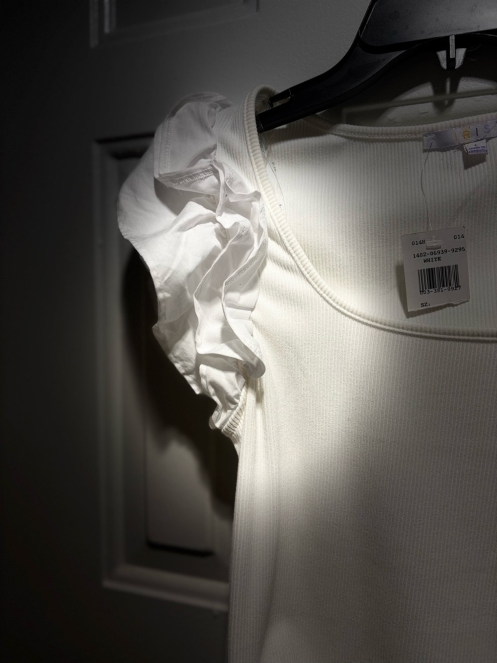 iris White Ruffle Sleeve Scoop Neck Tank - Picture 3 of 6